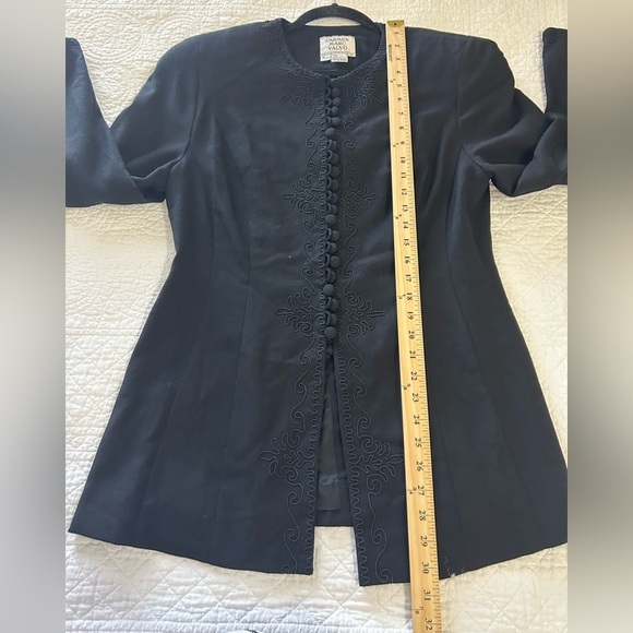 Whimsigoth Carmen Marc Valvo Vintage Embroidered Black Jacket. Size 12. - Picture 8 of 11